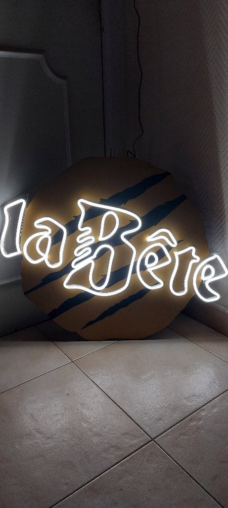 Zeldzame lichtreclame la Bête bier, Ophalen of Verzenden, Nieuw, Lichtbak of (neon) lamp