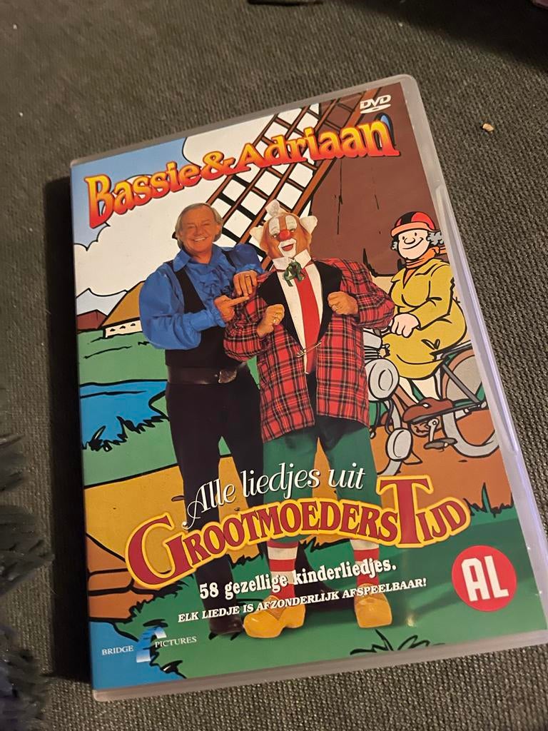 Bassie & Adriaan: Alle liedjes uit Grootmoeders Tijd DVD, Gebruikt, Alle leeftijden, Overige genres, Ophalen of Verzenden