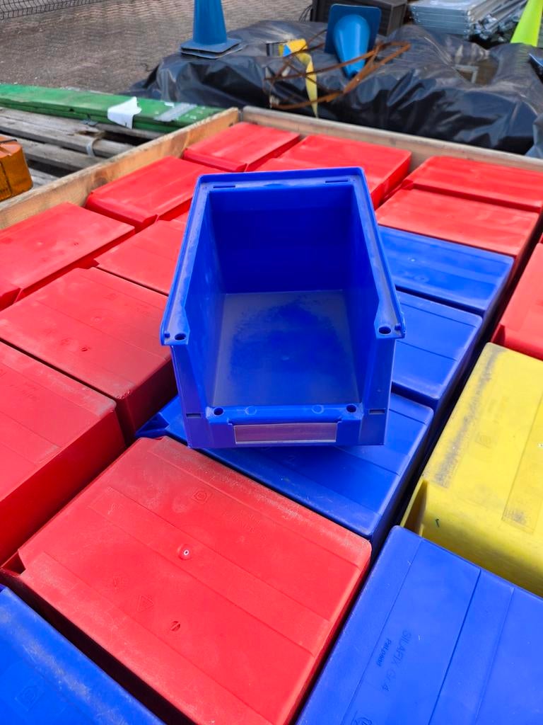 Silafix 4 stapelbak grijpbak magazijnbak kratjes bakjes, Doe-het-zelf en Verbouw, ., Minder dan 35 cm, Ophalen of Verzenden, .