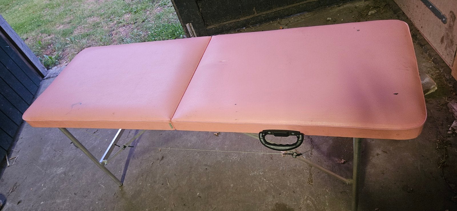 roze massage tafel, Sport en Fitness, Massageproducten, Ophalen
