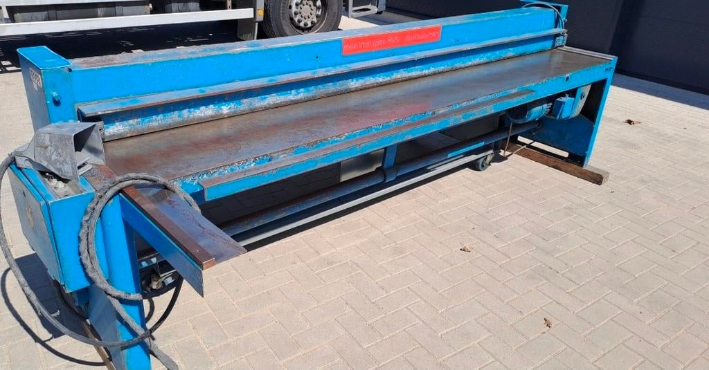 Slagschaar knipschaar plaatschaar 2.5m breed, Zakelijke goederen, Machines en Bouw | Metaalbewerking, Ophalen