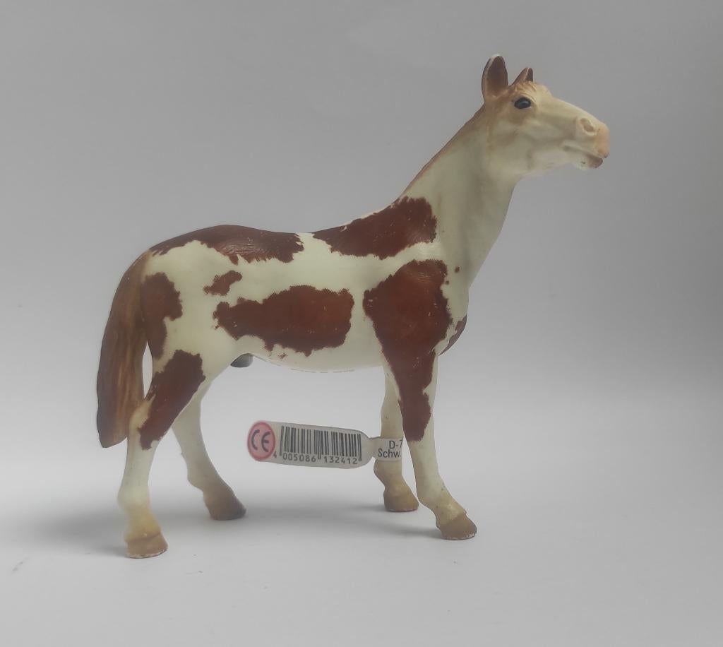 Schleich Pinto Ruin (met vaantje), Verzenden, Zo goed als nieuw, Paard, Beeldje of Figuurtje