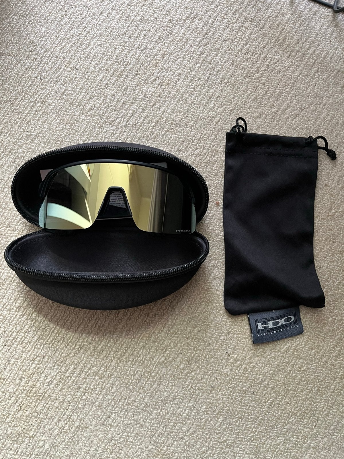 Oakley Zonnebril - Gloednieuw met case, Ophalen of Verzenden, Nieuw, Zonnebril, Oakley