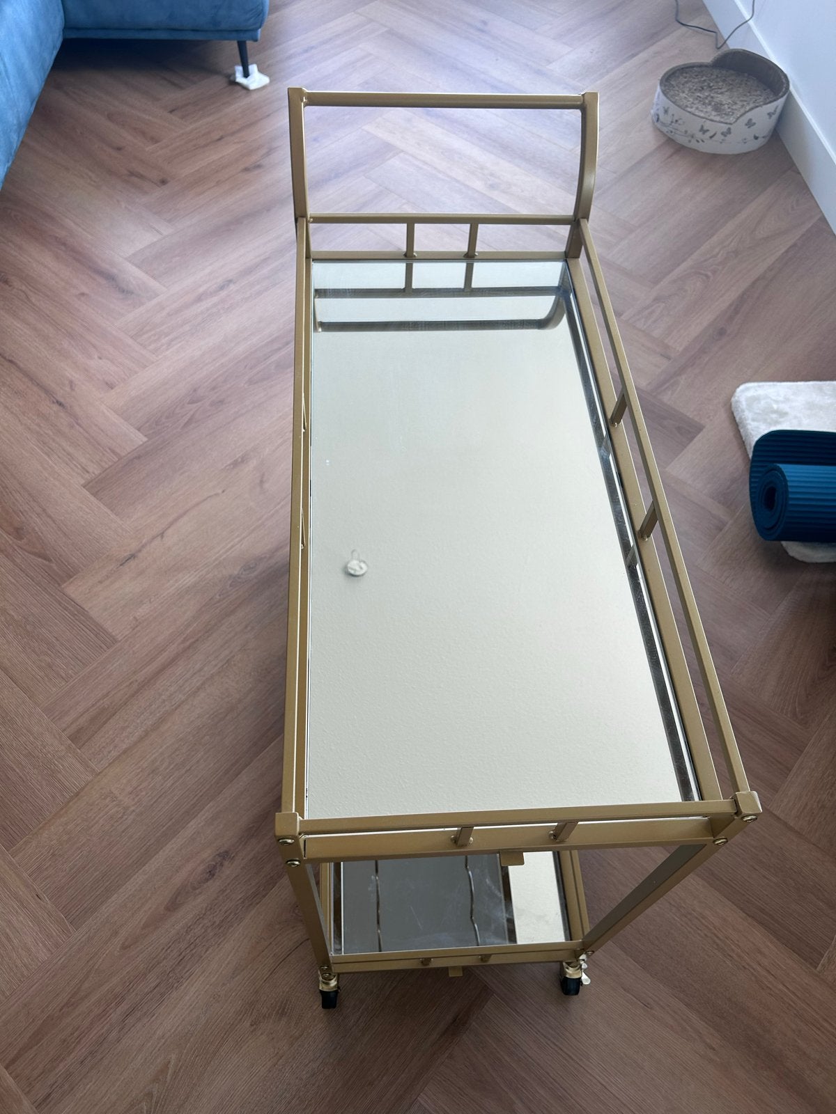 Gouden serveerwagen met spiegelglas en flessenrek, Ophalen, Zo goed als nieuw, Minder dan 5 flessen, 75 – 100
