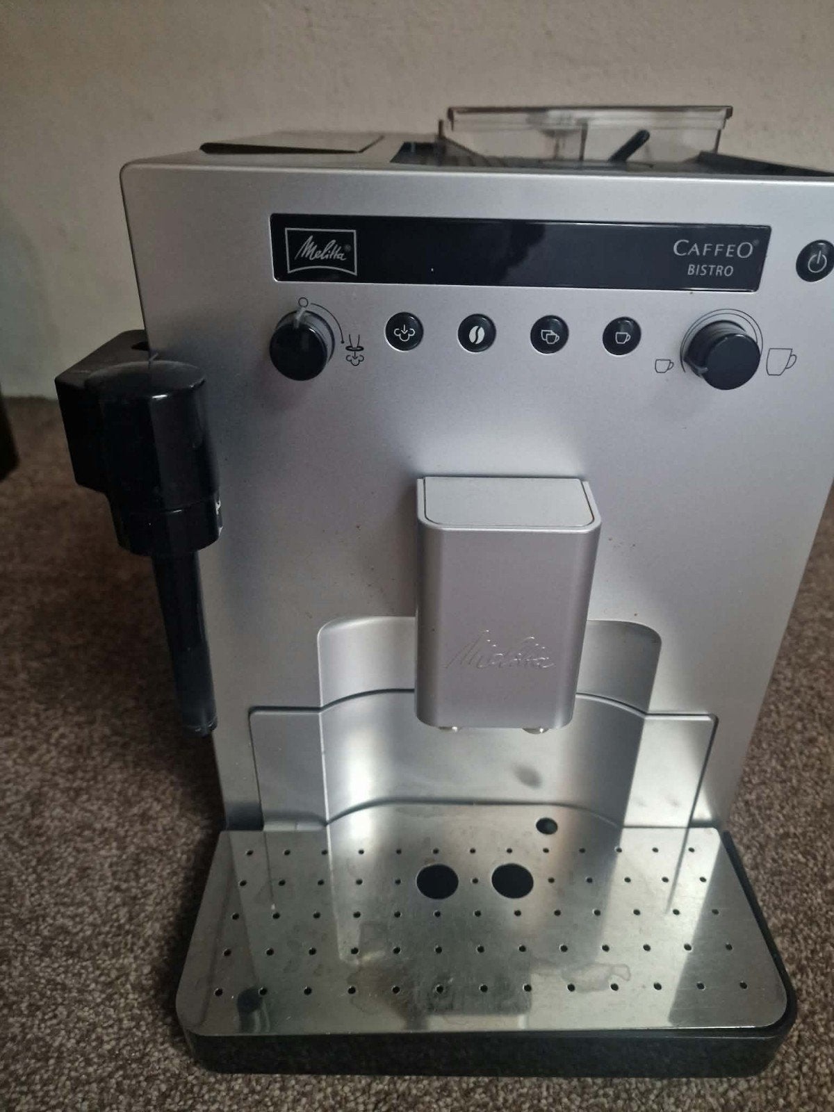 Melitta Caffeo Bistro volautomatische koffiemachine, Gebruikt, Koffiemachine, 4 tot 10 kopjes, Afneembaar waterreservoir