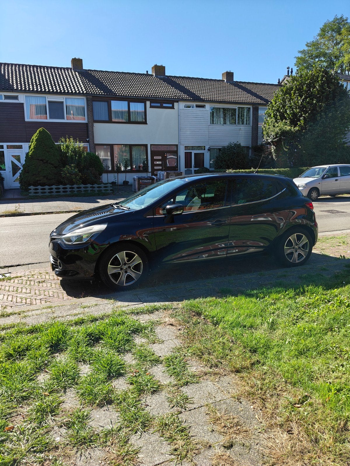 Renault Clio 1.5 DCI 66KW 5-DRS 2015 Zwart, Auto's, Voorwielaandrijving, 1046 kg, 4 cilinders, 96 €/maand