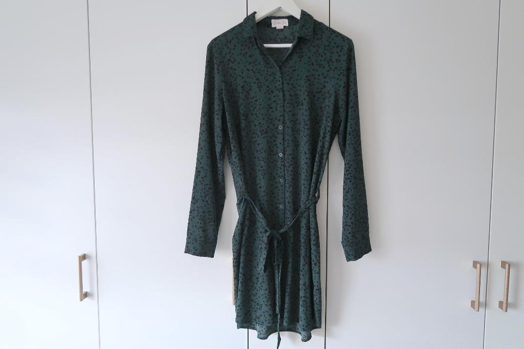 Cotton Club jurkje - Groen met luipaardprint, Kleding | Dames, Jurken, Maat 38/40 (M), Ophalen of Verzenden, Zo goed als nieuw