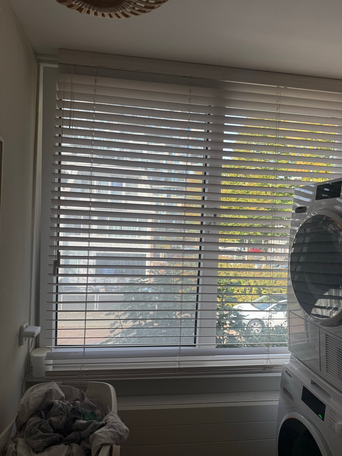 Witte houten jaloezieën - perfecte lichtregulatie, Huis en Inrichting, Ophalen, Jaloezie, Gebruikt, 180 cm