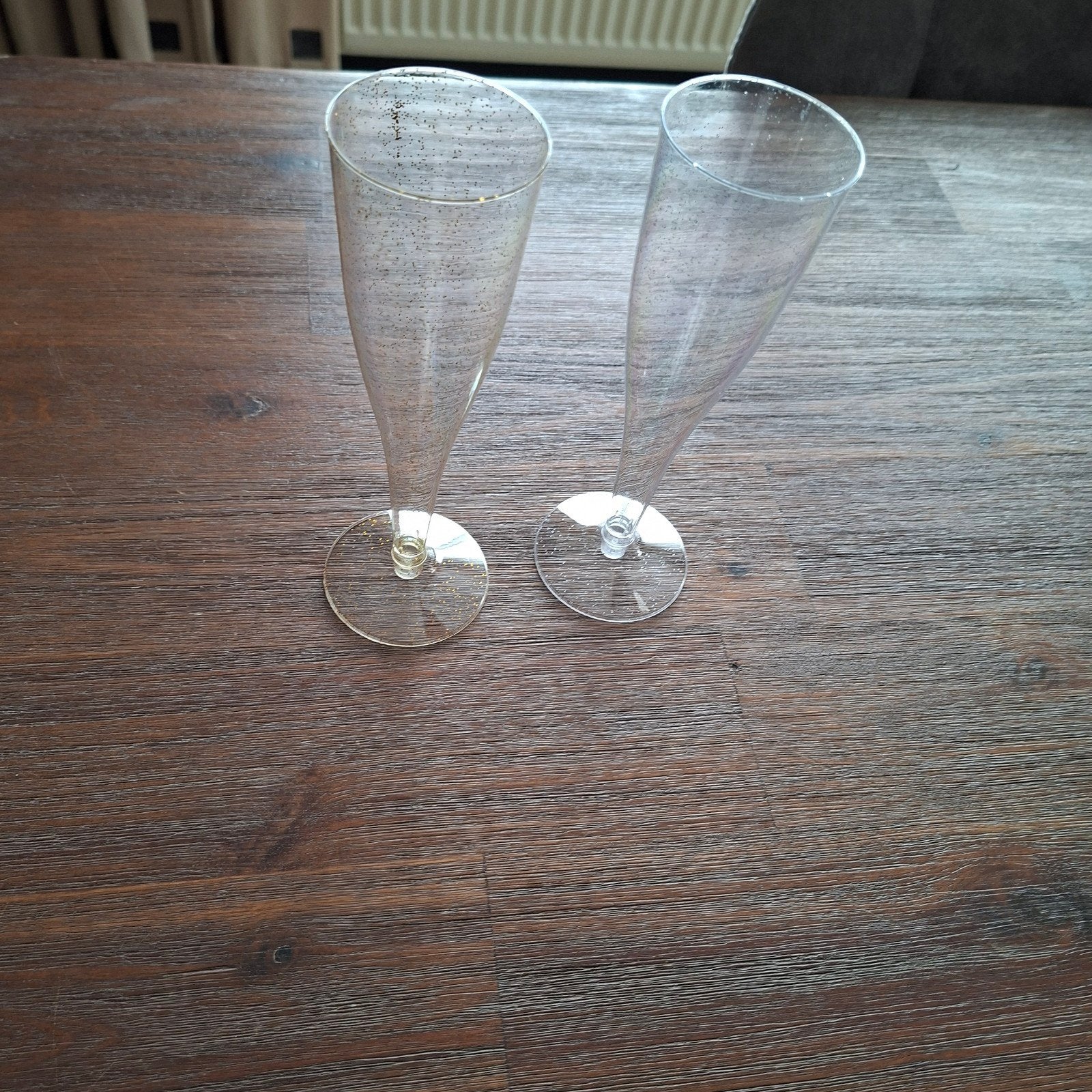 48x Herbruikbare Champagneglazen Goud/Zilver Glitter, Glas of Glazen, Kunststof, Gebruikt, Ophalen of Verzenden