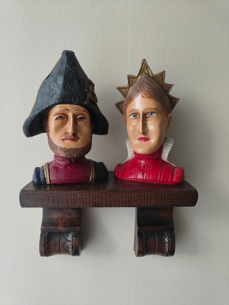 Stadsfiguren Venlo: Flujas en Guntrud met plank, Ophalen of Verzenden, Zo goed als nieuw, Mens