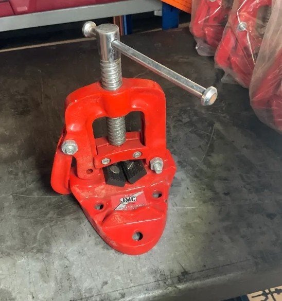 JMC Buizen bankschroef, Ophalen of Verzenden, Nieuw, Minder dan 70 cm, Bankschroef