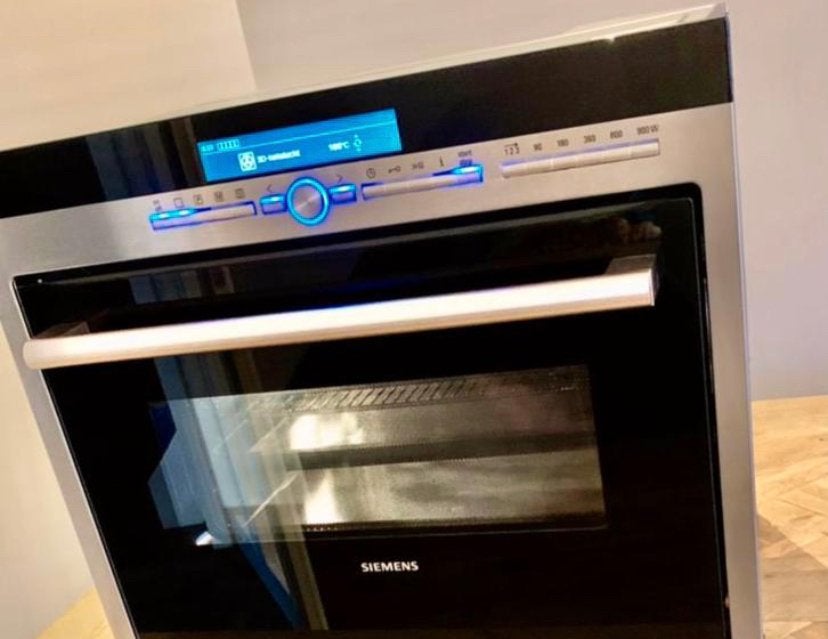 Siemens combi oven zelfreinigend, Ophalen, Zo goed als nieuw, Oven met grill