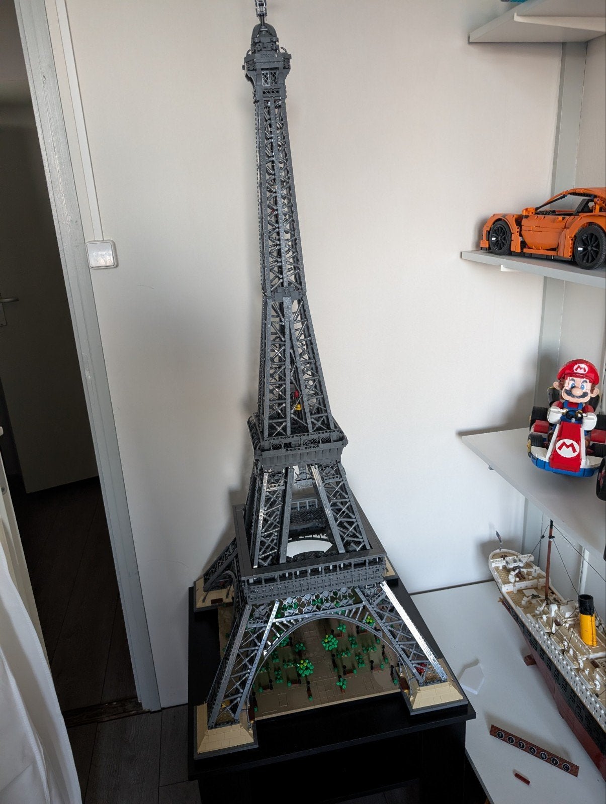 lego 10307 Eiffeltoren te koop inclusief doos en boekjes, Kinderen en Baby's, Speelgoed | Duplo en Lego, Ophalen, Compleet, Lego