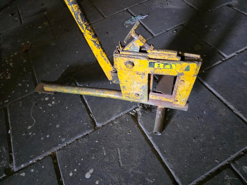 Metselsteenknipper / Knipper Metselstenen, Ophalen of Verzenden, Gebruikt