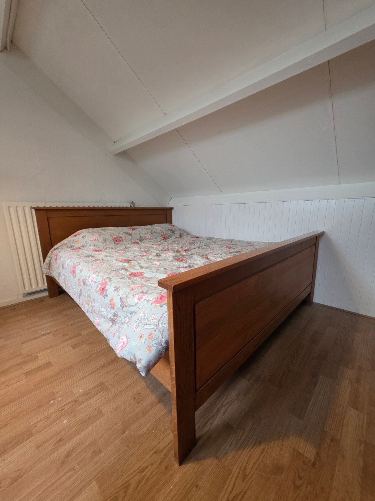 Houten tweepersoonsbed (160 breed) met lattenbodem, Ophalen, Gebruikt, Bruin, Klassiek