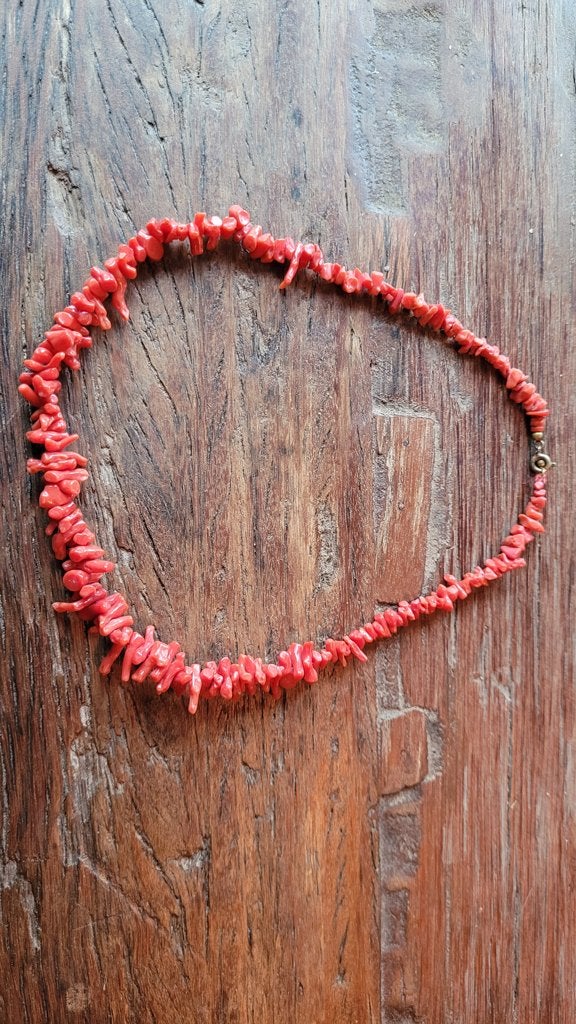 Staafjes bloedkoralen ketting met sterling zilveren slot, Sieraden, Tassen en Uiterlijk, Kettingen, Ophalen, Gebruikt, Rood, Zilver