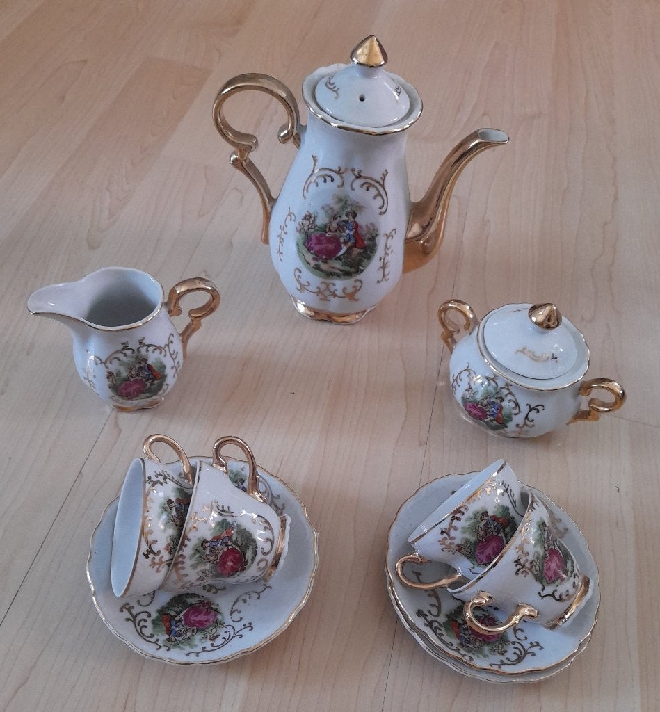 BROKANTE SERVIES THEEPOT SUIKERPOT MELKKAN 5 KOP EN SCHOTEL, Ophalen of Verzenden, Zo goed als nieuw, Steen/keramiek