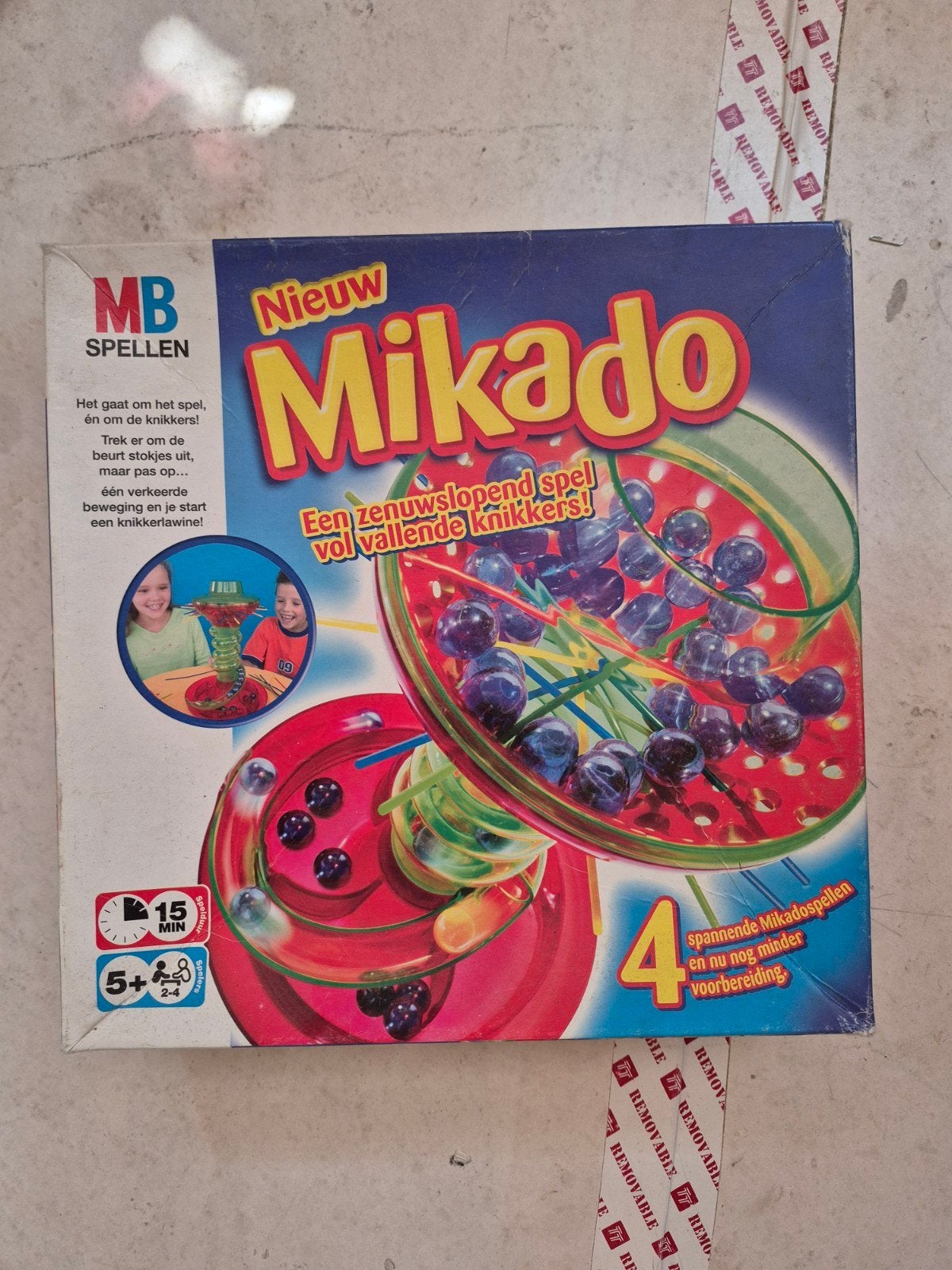 Mikado spel - Een zenuwslopend spel vol vallende knikke, Drie of vier spelers, Ophalen of Verzenden, Zo goed als nieuw, MB Spellen
