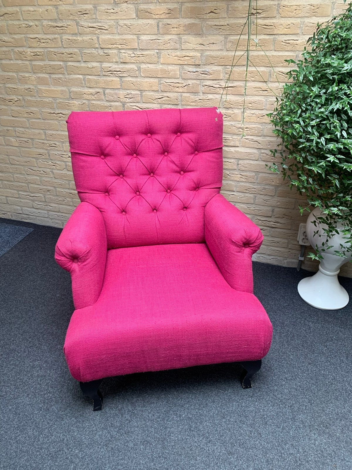 Roze fauteuil met gecapitonneerde rugleuning voor 65 euro, Ophalen, Zo goed als nieuw, Stof, 75 tot 100 cm