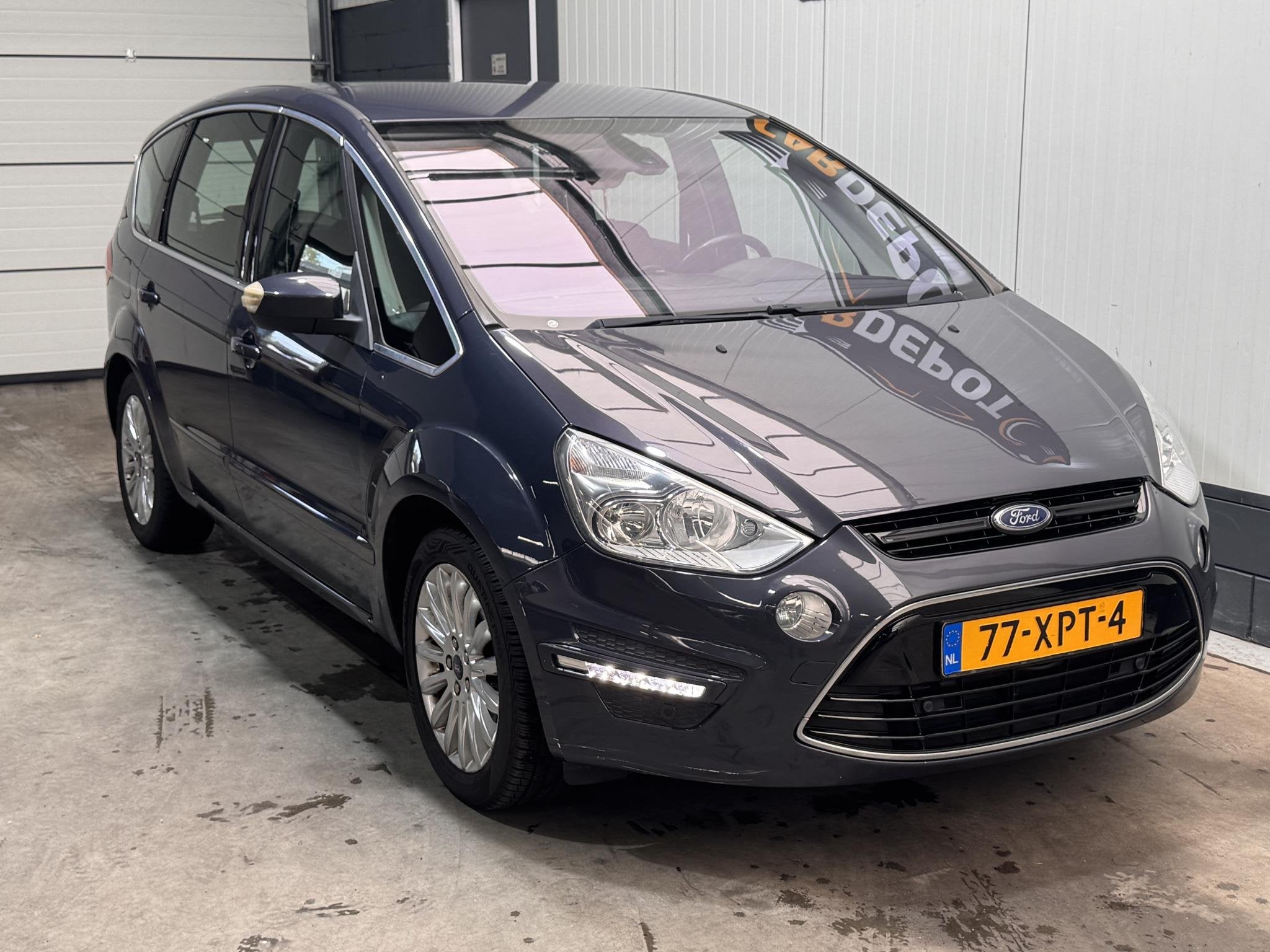 Ford S-Max 2.0 EcoBoost Titanium 7p., Auto's, Euro 5, Gebruikt, 4 cilinders, 7 stoelen