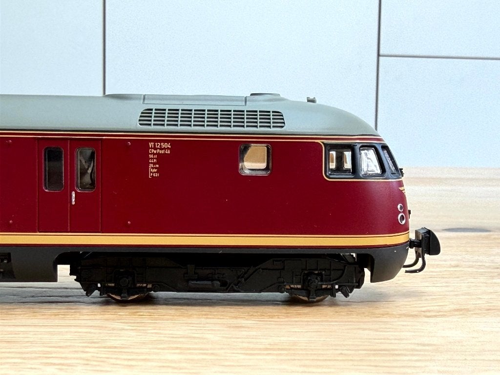 Foto 5 van DB dieseltreinstel VT12.5 - Music Edition (Roco 63136)