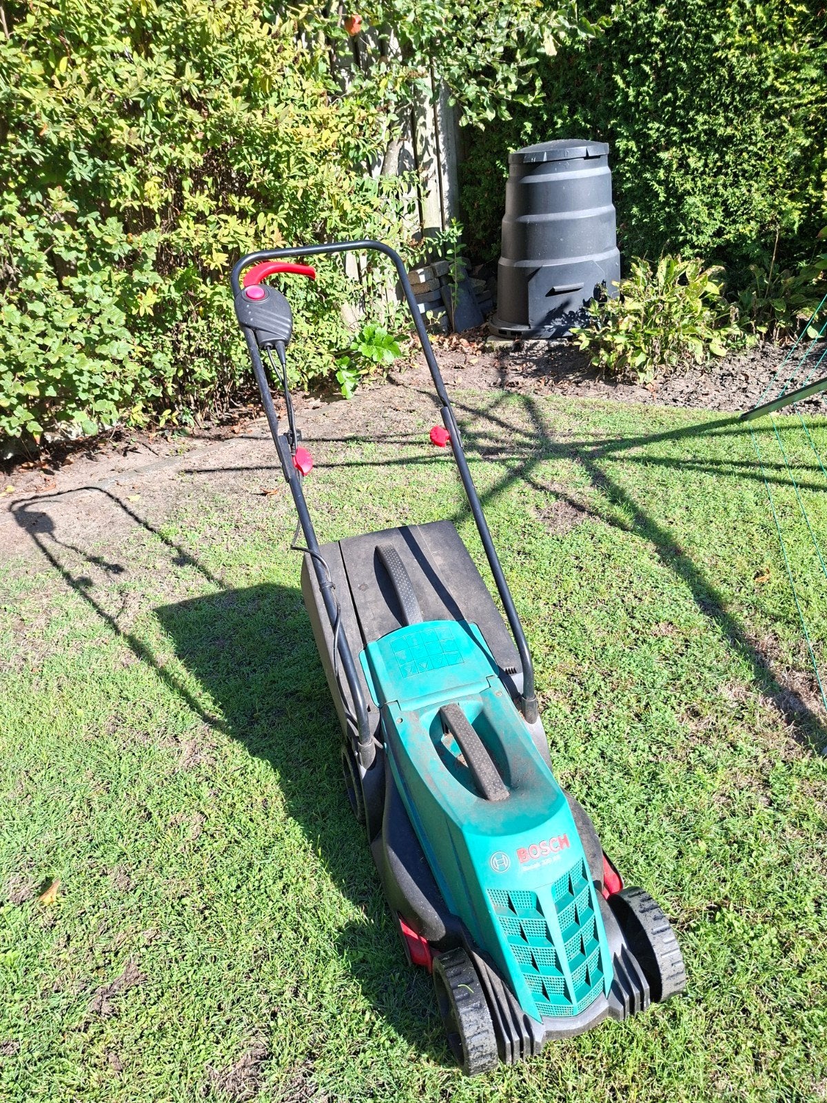 Bosch Rotak 320 ER elektrische grasmaaier, Ophalen, Cirkelmaaier, Gebruikt, Elektrische grasmaaier