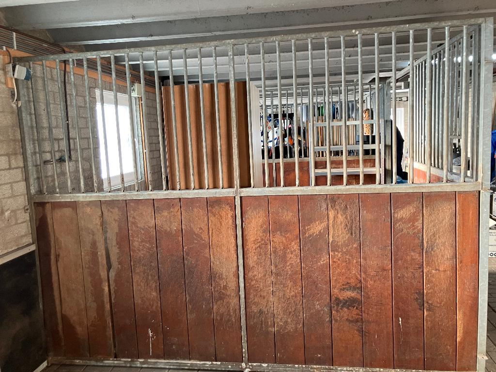 Stal wand en voorfront / paardenbox, Dieren en Toebehoren, Stalling en Weidegang, Stalling, 1 paard of pony