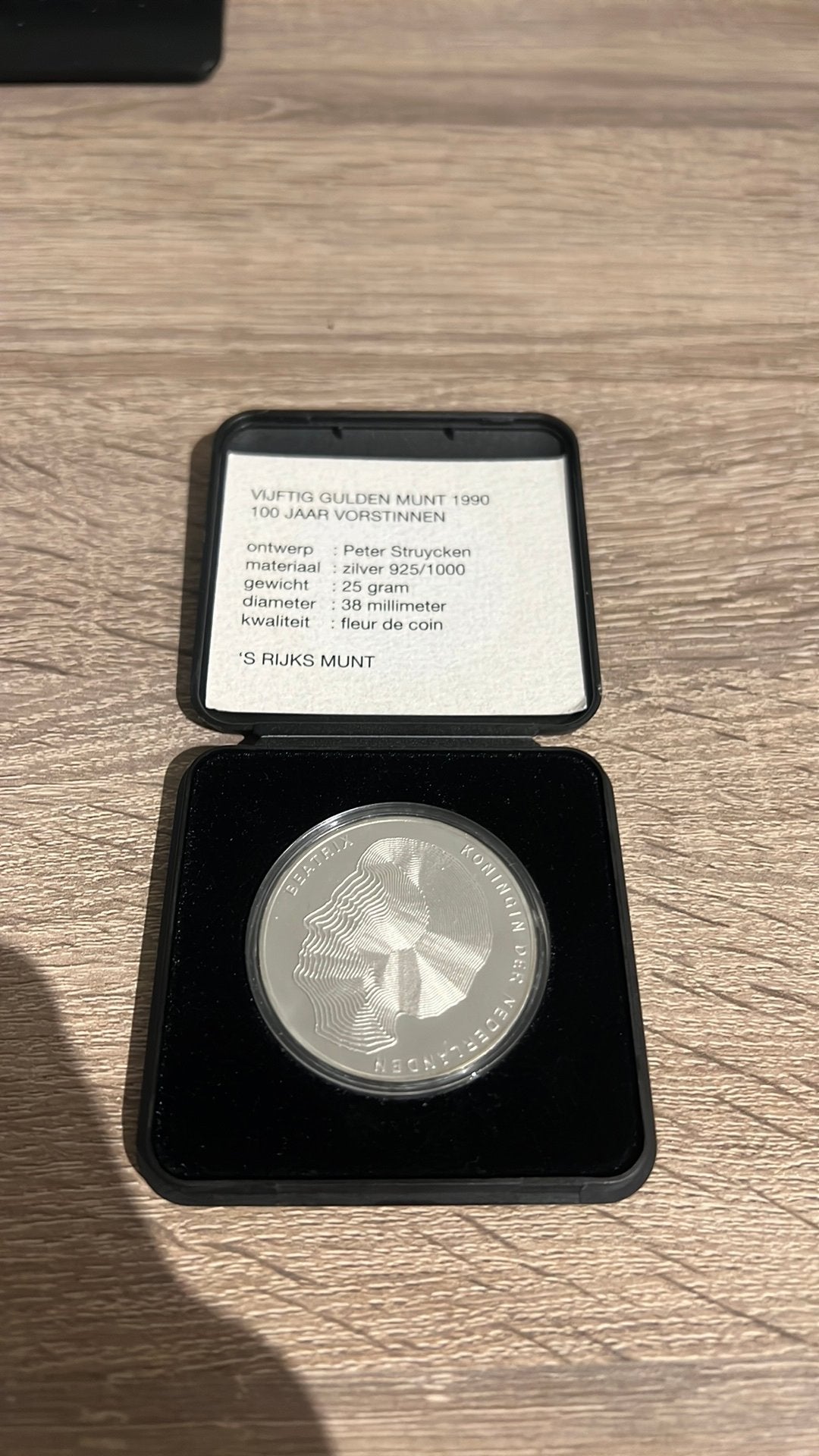 Nederland 50 Gulden 1990 100 jaar vorstinnen Zilver FDC, Postzegels en Munten, Munten | Nederland, Ophalen of Verzenden, Koningin Beatrix