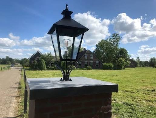 Buitenlampen siersmeedwerk. Buitenkans!  Van 805,-- voor 125, Tuin en Terras, Buitenverlichting, Ophalen, Gebruikt, Minder dan 50 watt