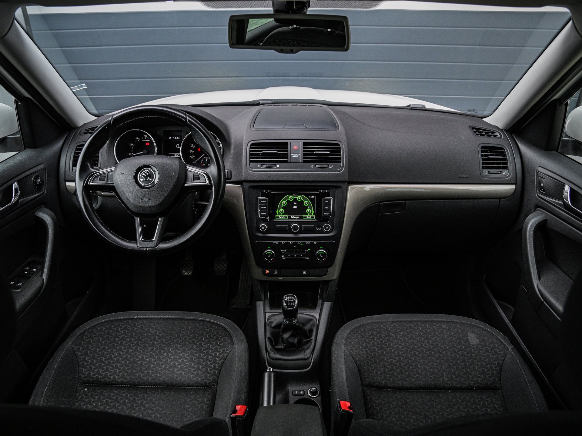 Skoda Yeti 1.4 TSI Elegance | Navi | Camera | Xenon | Trekha, Auto's, Skoda, Voorwielaandrijving, Euro 5, Stof, Gebruikt