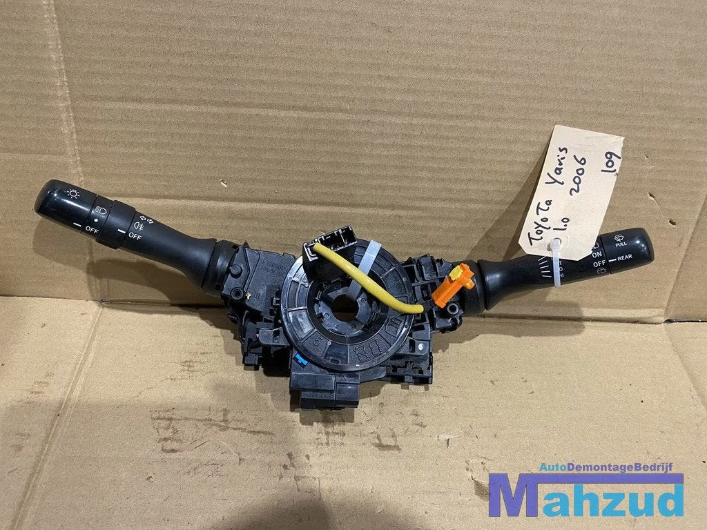 TOYOTA YARIS P9 Combischakelaar knipper licht ruitenwisser s, Auto-onderdelen, Info@toyota.co.jp, Gebruikt, Toyota Motor Corporation