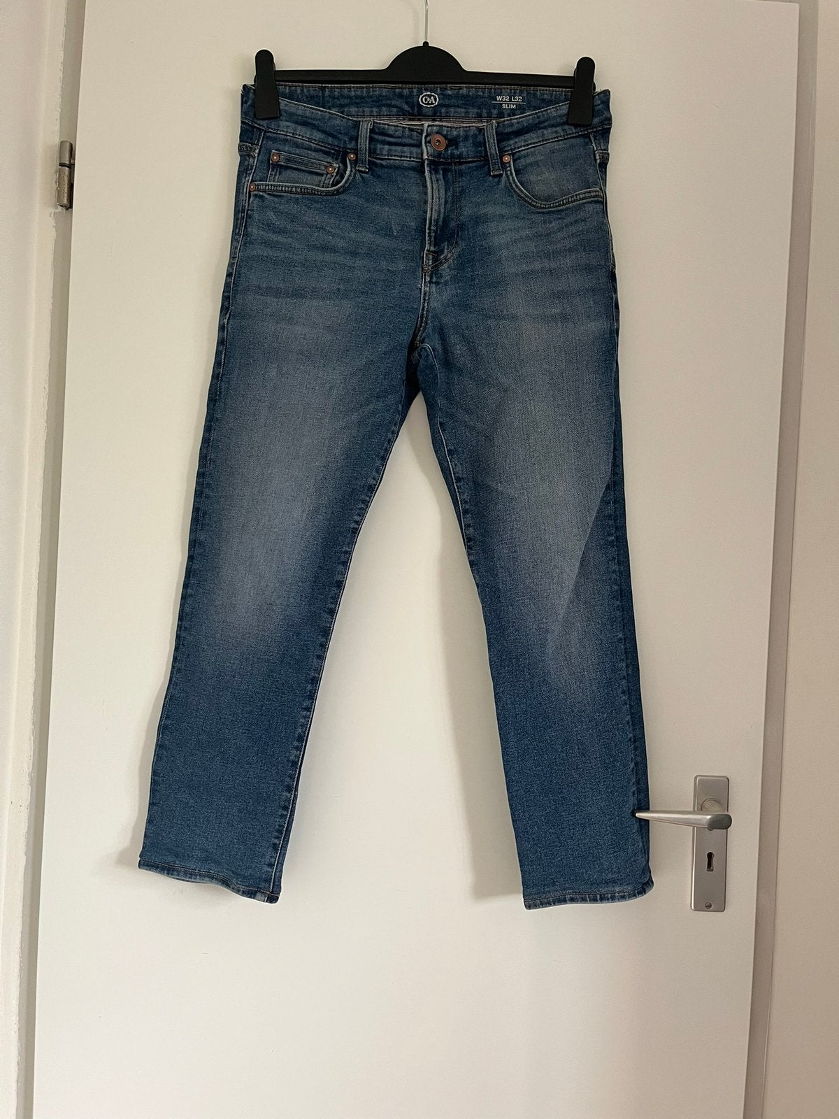 Donkerblauwe spijkerbroek/ jeans rechte pijpen, 44/XXL C&A, Ophalen of Verzenden, Zo goed als nieuw, Blauw, W33 - W36 (confectie 42/44)