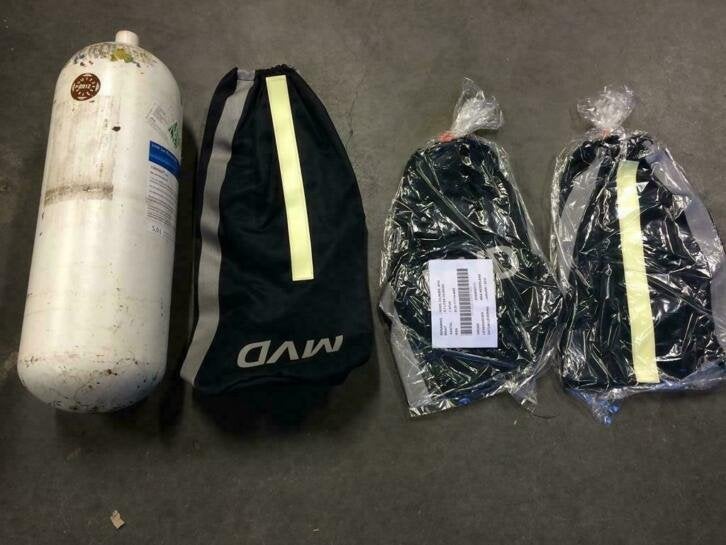 nieuwe hoezen voor zuurstoffles 4,7 liter + reflectiestrook, Ophalen of Verzenden, Niet ingevuld, Niet ingevuld, Niet ingevuld
