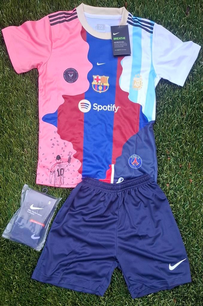 Messi tenue met naam en nr in maat 164/172, Kinderen en Baby's, Kinderkleding | Maat 164, Jongen of Meisje, Ophalen of Verzenden