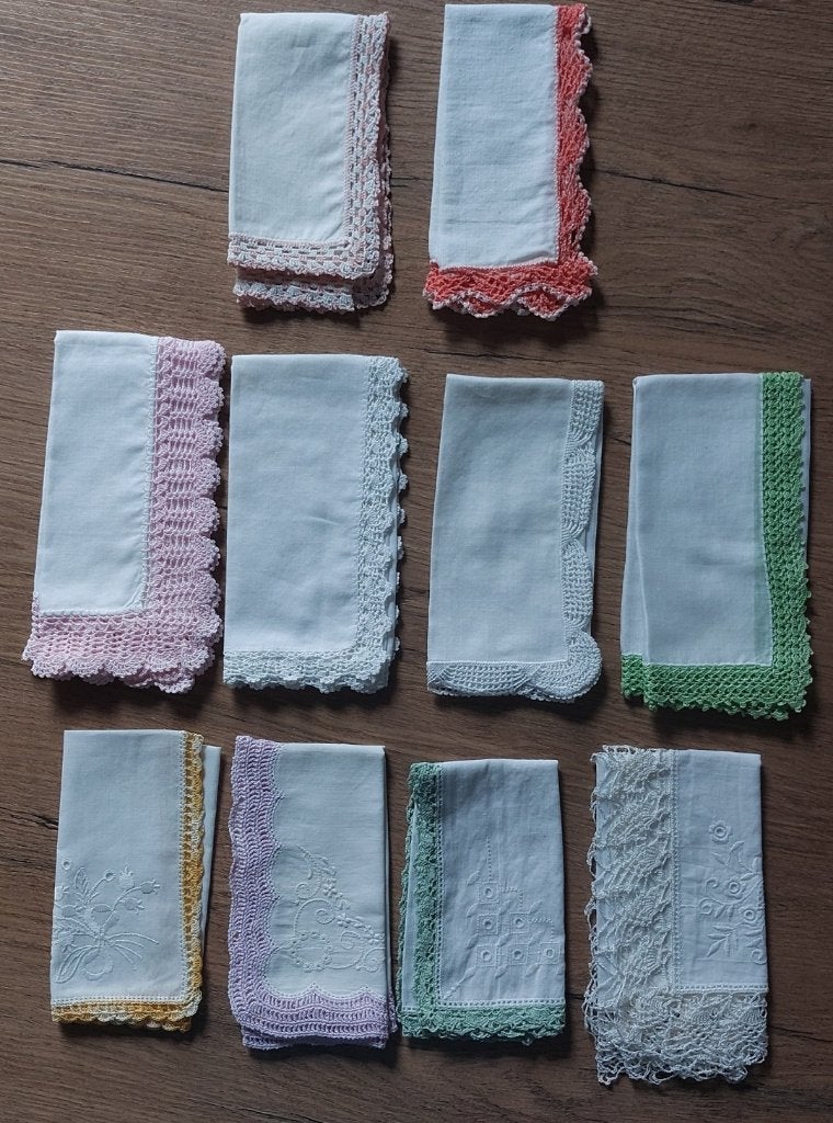 Vintage zakdoekjes met kant, Antiek en Kunst, Curiosa en Brocante, Ophalen of Verzenden