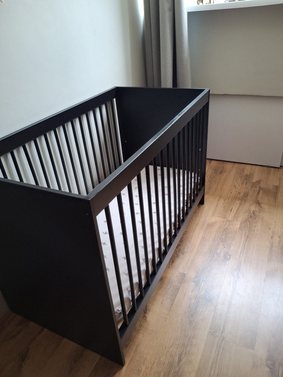 Complete babykamer (ledikant, commode, kledingkast) - ZGAN, Ophalen, Zo goed als nieuw, Jongetje of Meisje