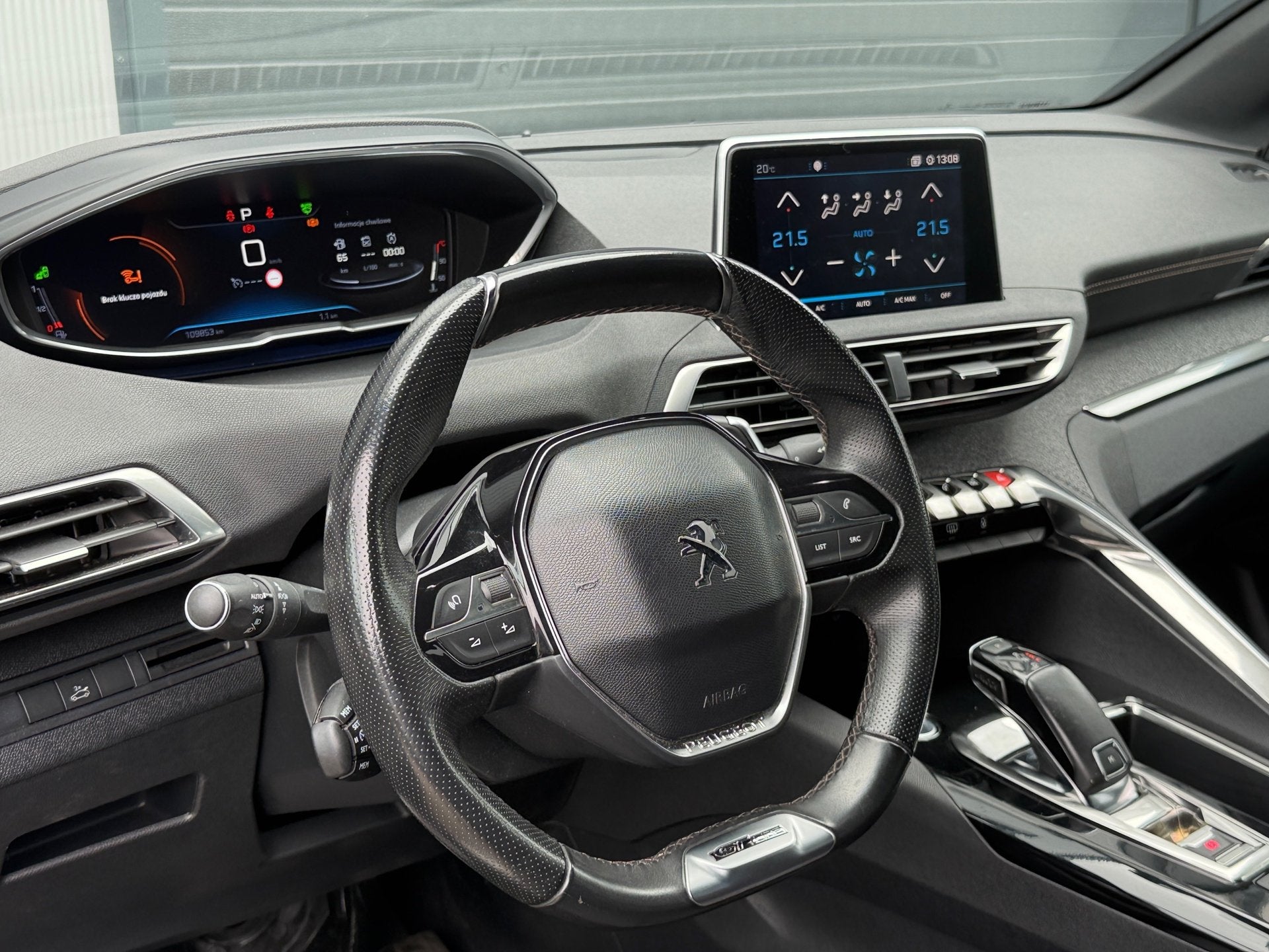 Peugeot 3008 1.6 e-THP GT Line / AUTOMAAT / CAMERA /TREKHAAK, Parkeersensor, Euro 6, 4 cilinders, Bruin