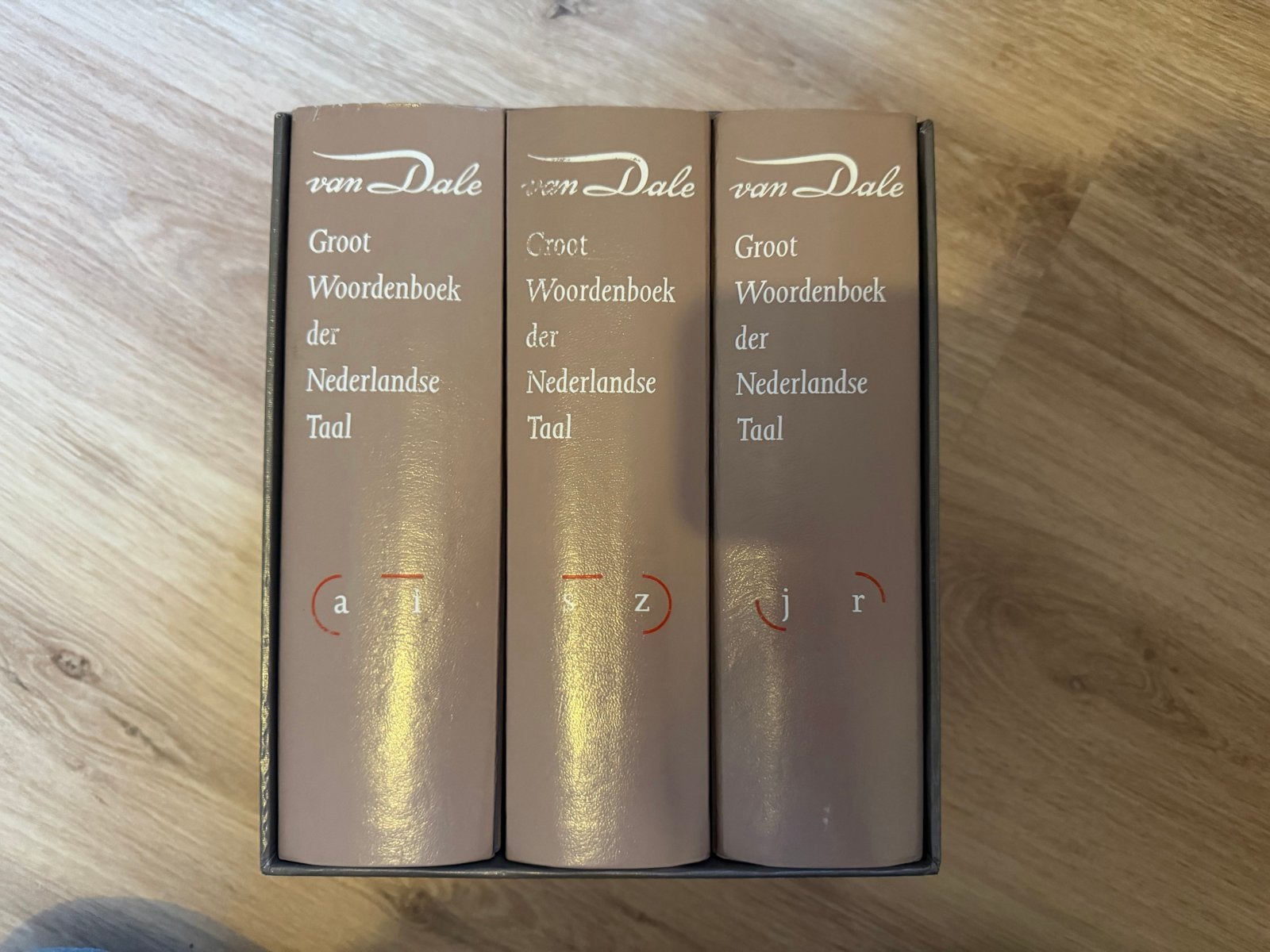 Van Dale Groot Woordenboek der Nederlandse Taal (3 delen), Boeken, Ophalen of Verzenden, Zo goed als nieuw, Van Dale, Nederlands