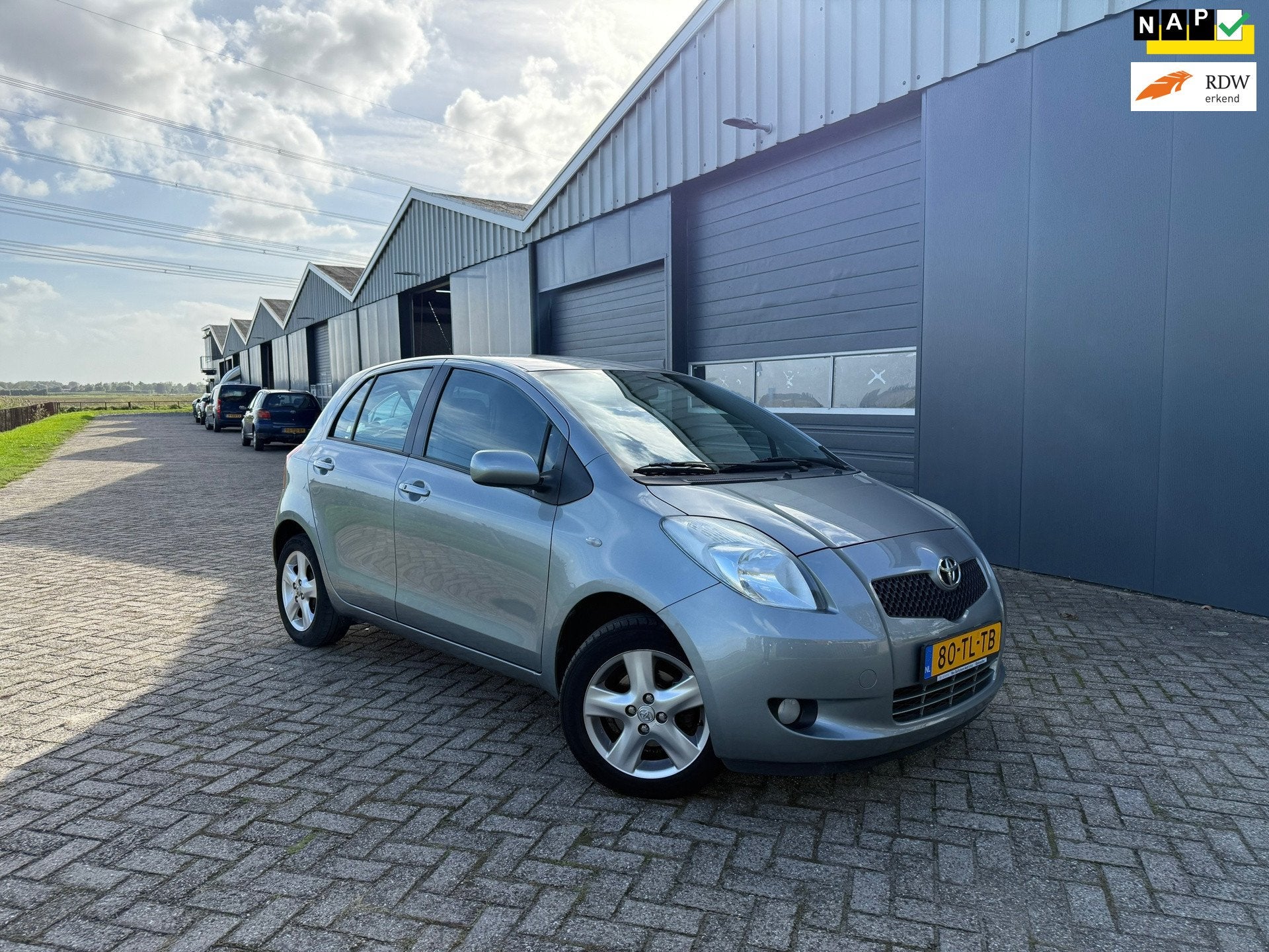 Toyota Yaris 1.3 VVTi Luna Keyless Entry&Go/2eEigenaar/AC, Auto's, Voorwielaandrijving, Dealer onderhouden, 4 cilinders, 995 kg