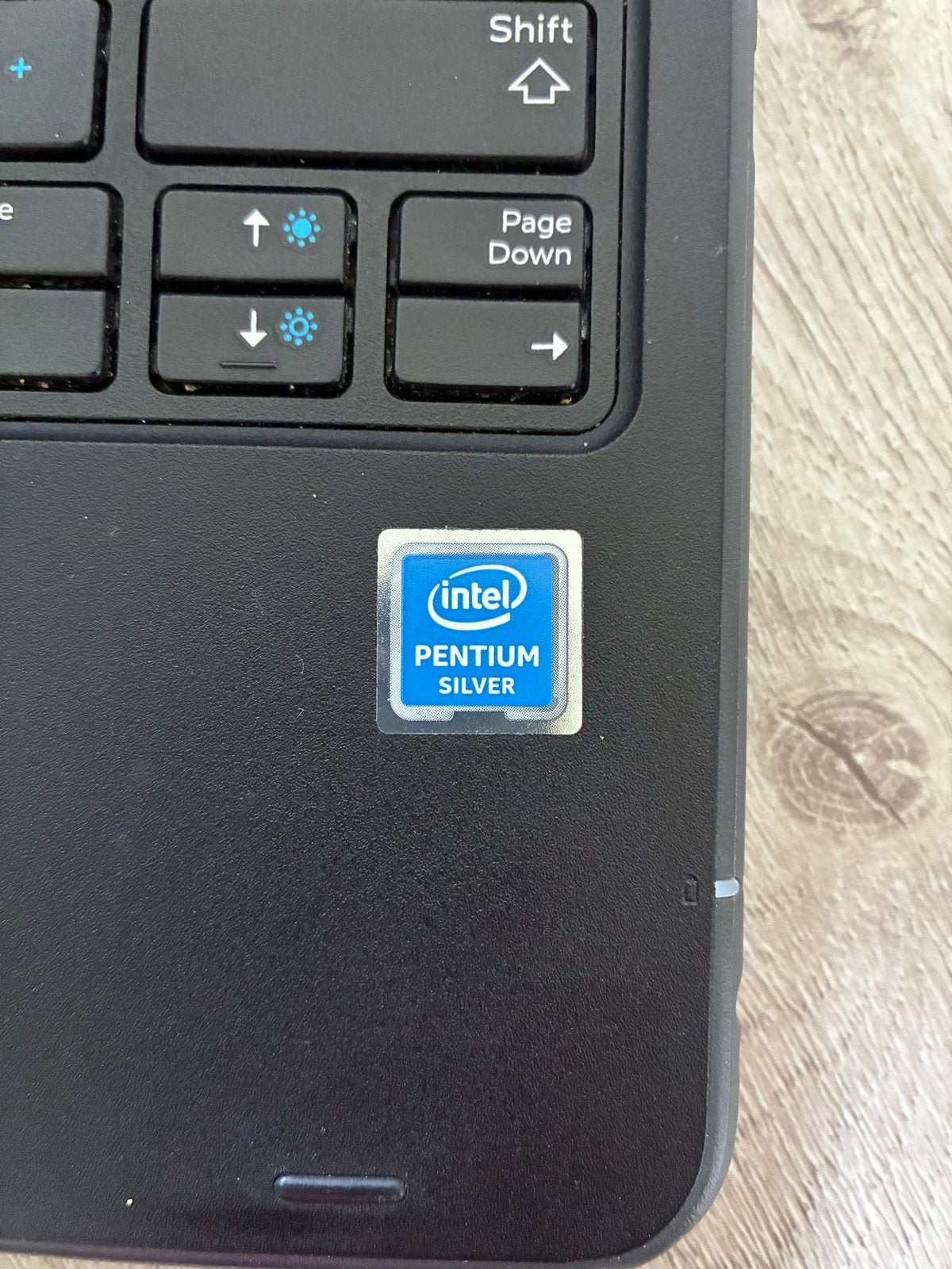 Dell Laptop latitude 3190 2-in-1, Computers en Software, Ophalen, Qwerty, Zo goed als nieuw, Met videokaart