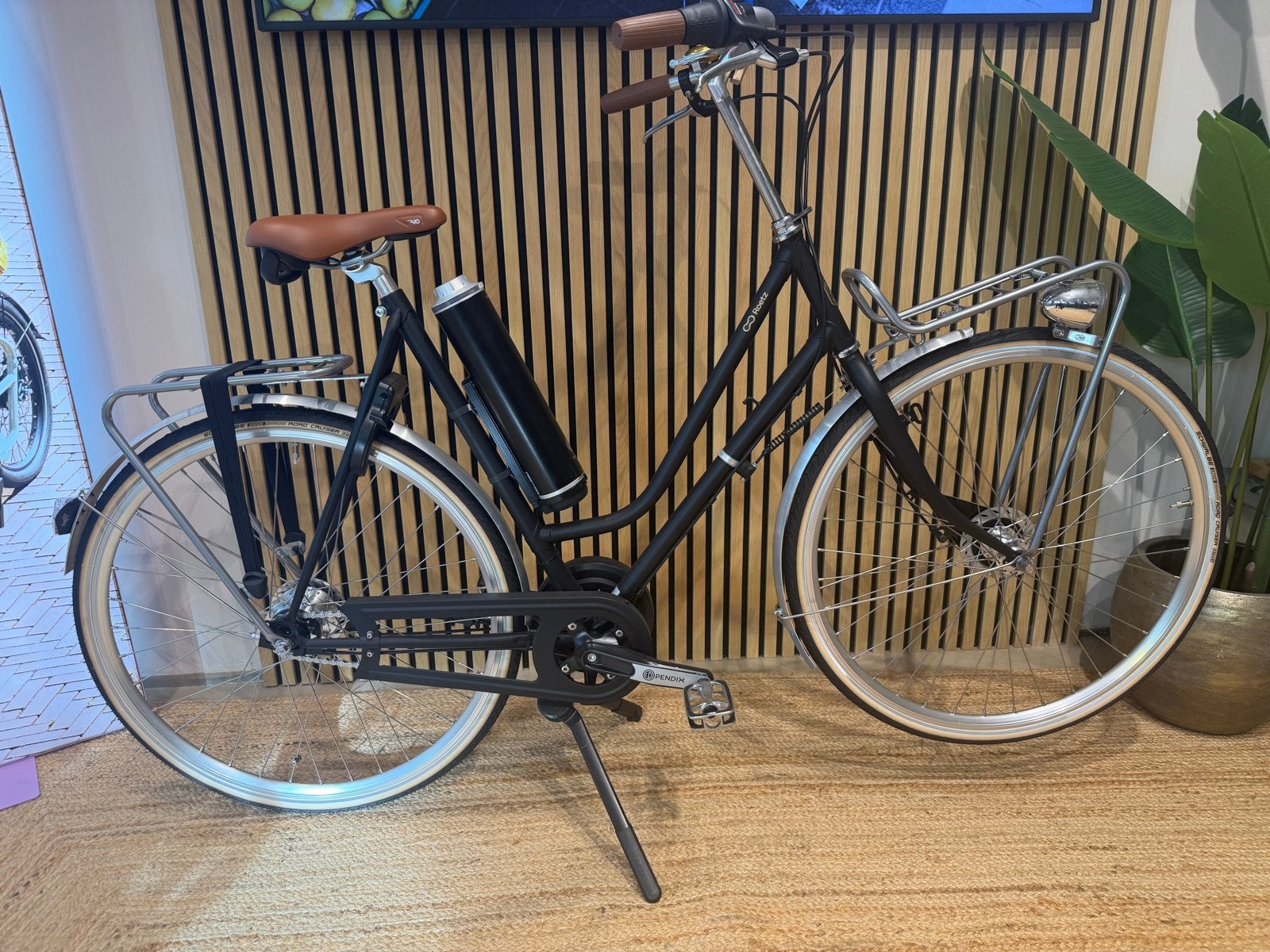 Roetz Road 57cm E-bike met Pendix Middenmotor, Zo goed als nieuw, 51 tot 55 cm, 50 km per accu of meer, Ophalen