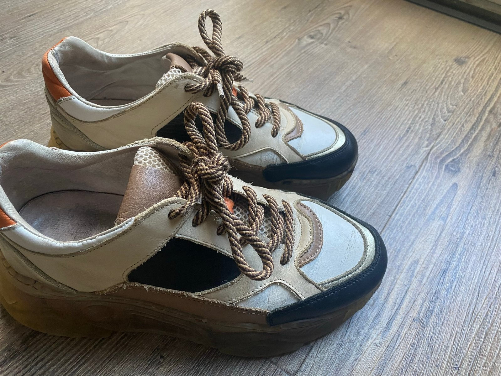 sneakers van summum 39, Kleding | Dames, Overige kleuren, Ophalen of Verzenden, Sneakers of Gympen, Gedragen