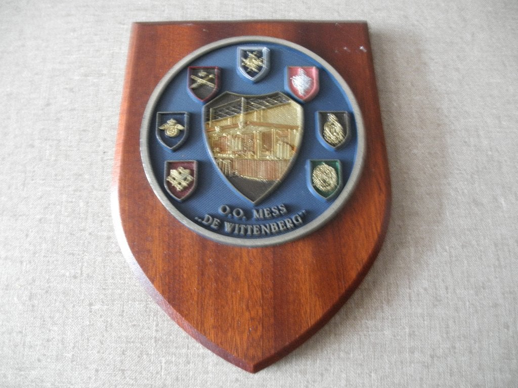 schildje O.O.mess de Wittenberg te Stroe, Ophalen of Verzenden, Landmacht, Nederland, Embleem of Badge