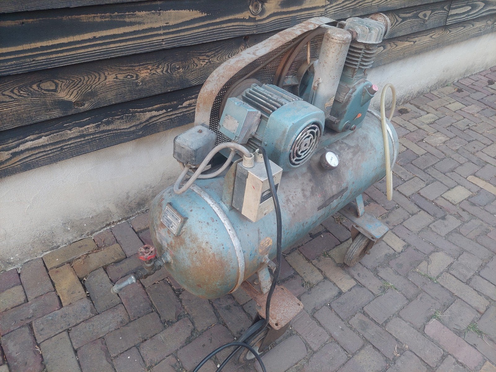 Crimex Compressor 380V - Opknapper, Doe-het-zelf en Verbouw, Compressors, Ophalen, Gebruikt, 200 tot 400 liter/min, Mobiel