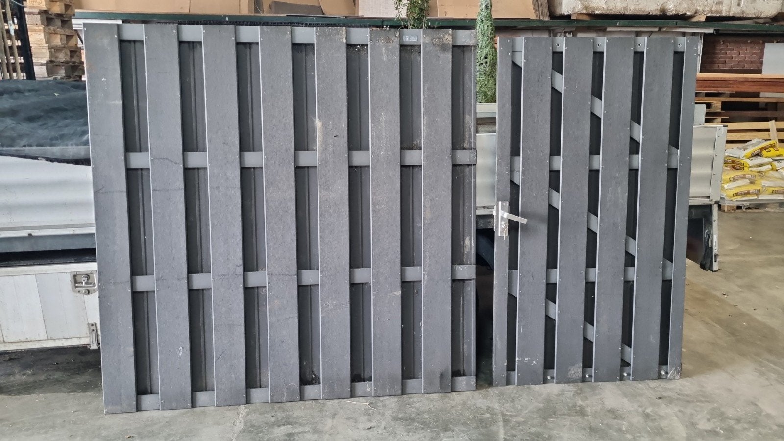 Schuttingdeel en palen - Grijs composiet, Ophalen, Kunststof, Minder dan 3 meter, 1 tot 2 meter