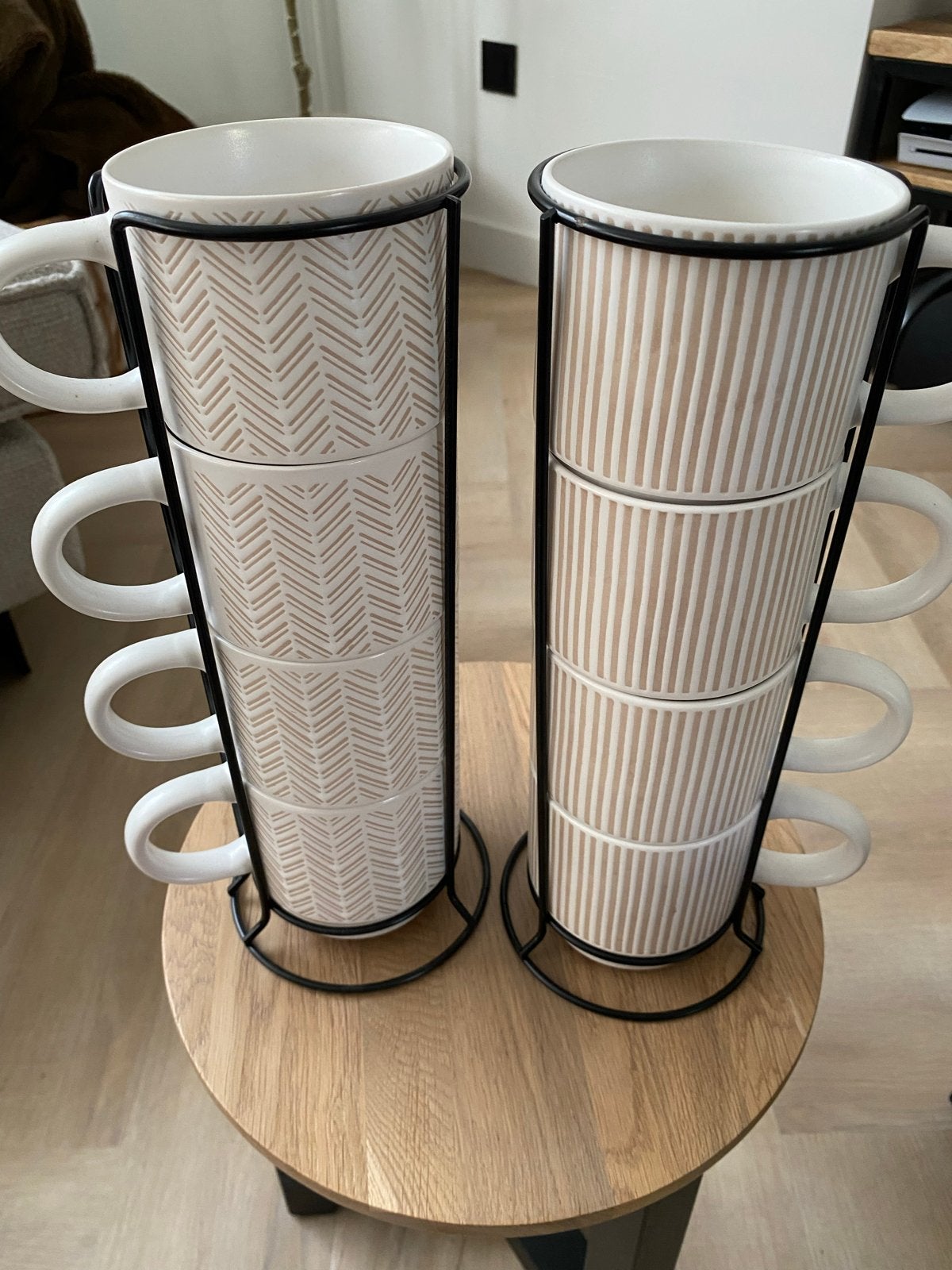 Mokken met houder - Set van 8 stapelbare mokken, Gebruikt, Keramiek, Modern, Mok