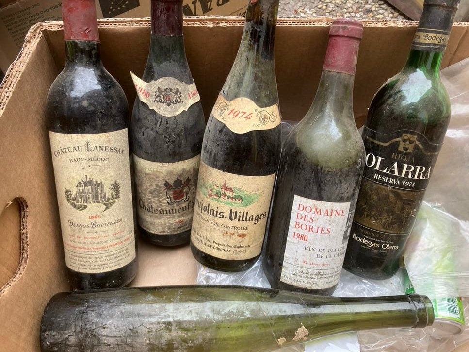 Oude Franse wijnflessen jaren '80 - keldervondst Chateauneuf, Ophalen of Verzenden, Gebruikt, Frankrijk, Rode wijn