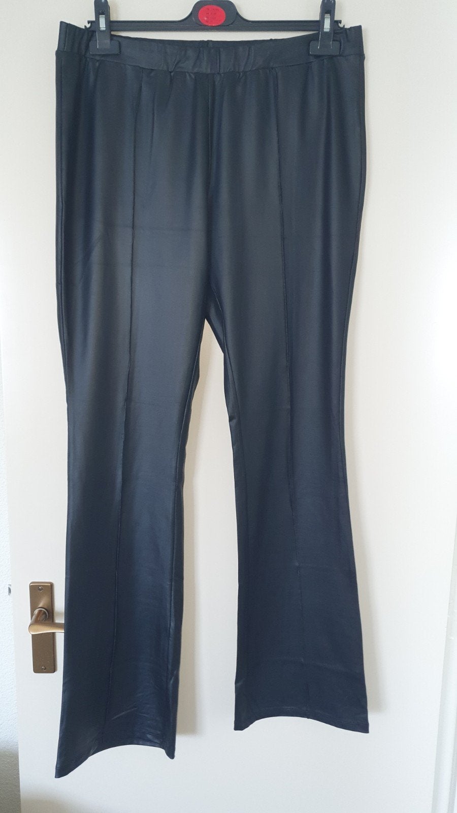 flair wetlook broek, Ophalen of Verzenden