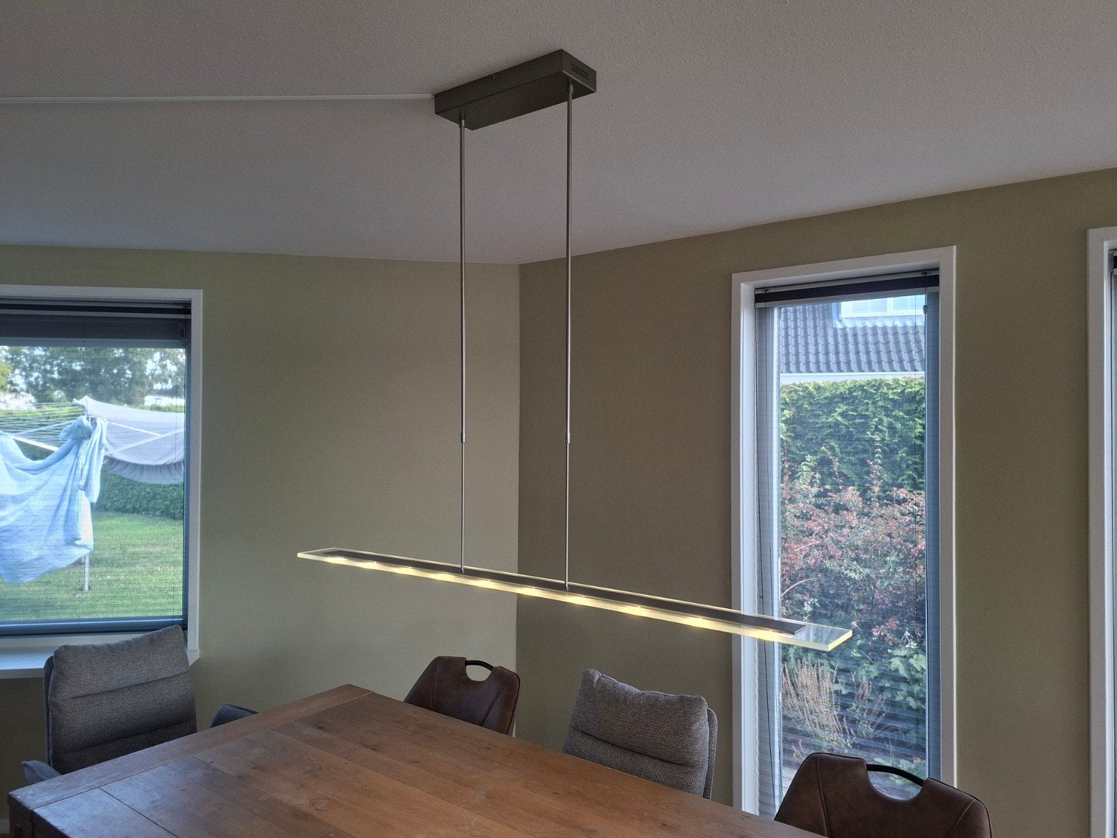 Moderne LED hanglamp - 140cm x 11cm, Huis en Inrichting, Lampen | Hanglampen, Ophalen, Overige fittingen, Zo goed als nieuw, Modern, minimalistisch