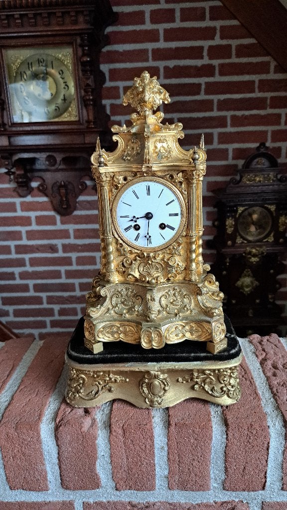te koop mooie pendule op losse consool, Ophalen of Verzenden